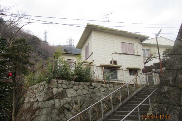 長峰台2丁目中古住宅 8LDK